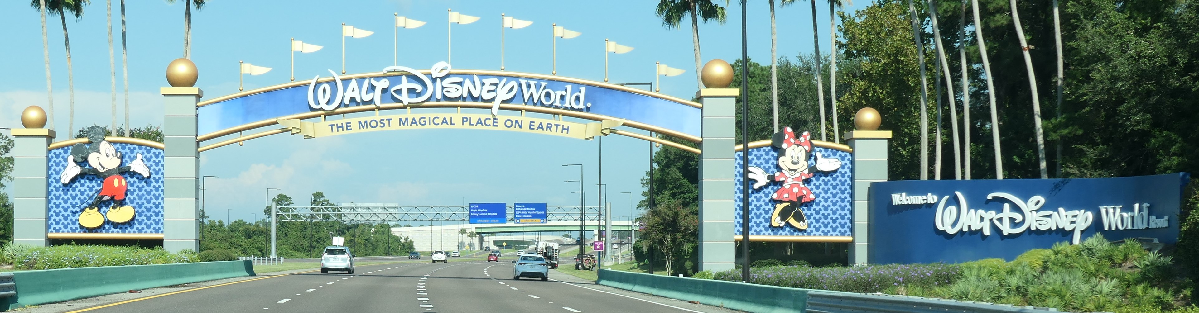 WaltDisneyWorldEntrance